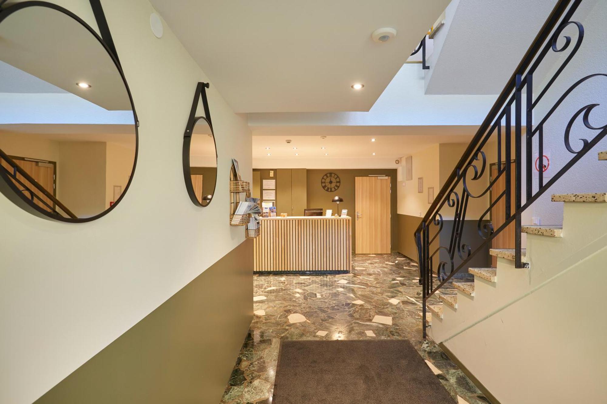 Hotel Eliova L'Eau Vive Châtel Exteriör bild