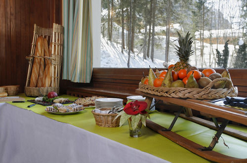 Hotel Eliova L'Eau Vive Châtel Exteriör bild