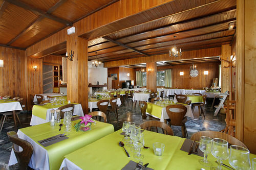 Hotel Eliova L'Eau Vive Châtel Exteriör bild