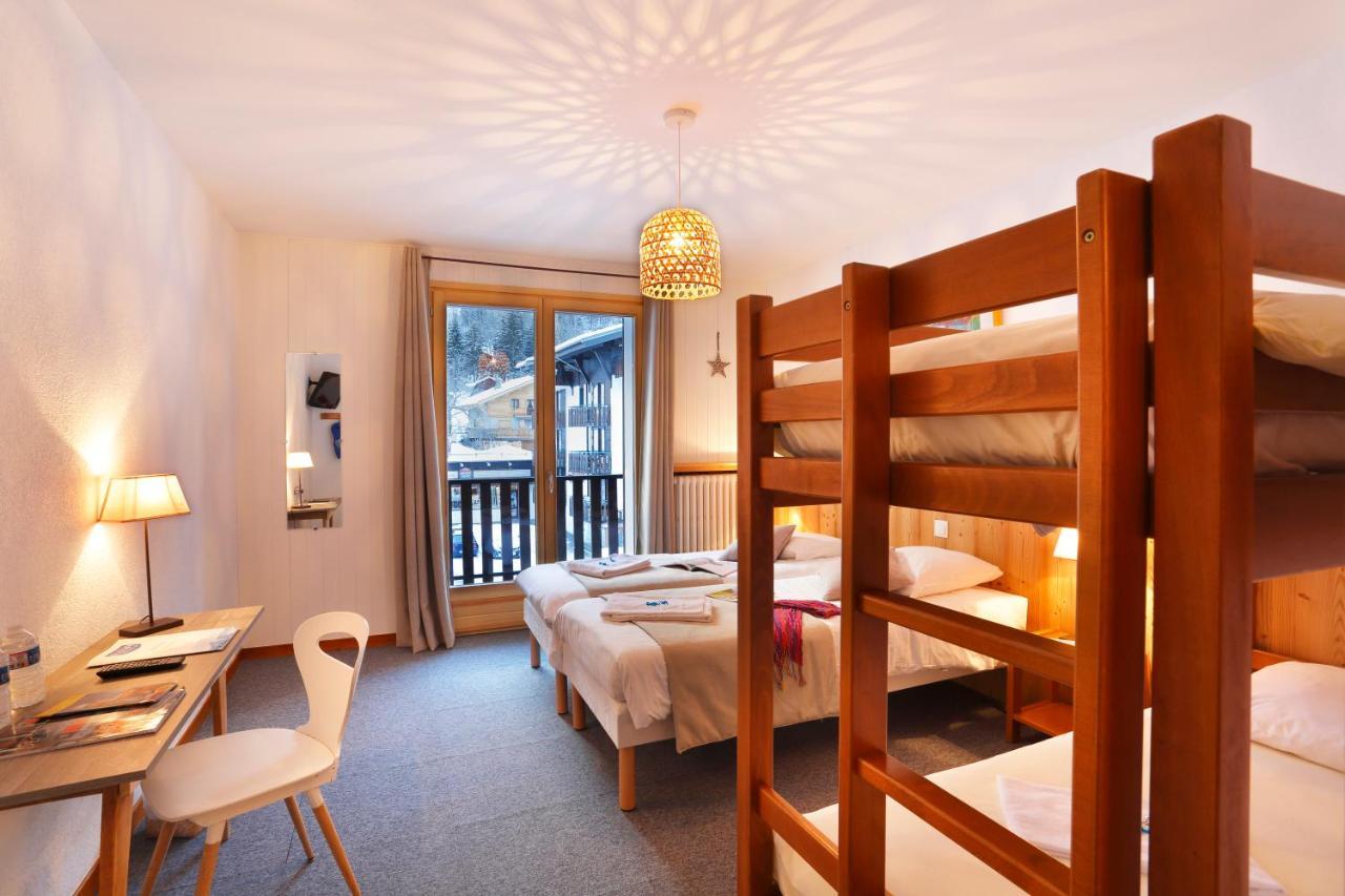 Hotel Eliova L'Eau Vive Châtel Exteriör bild